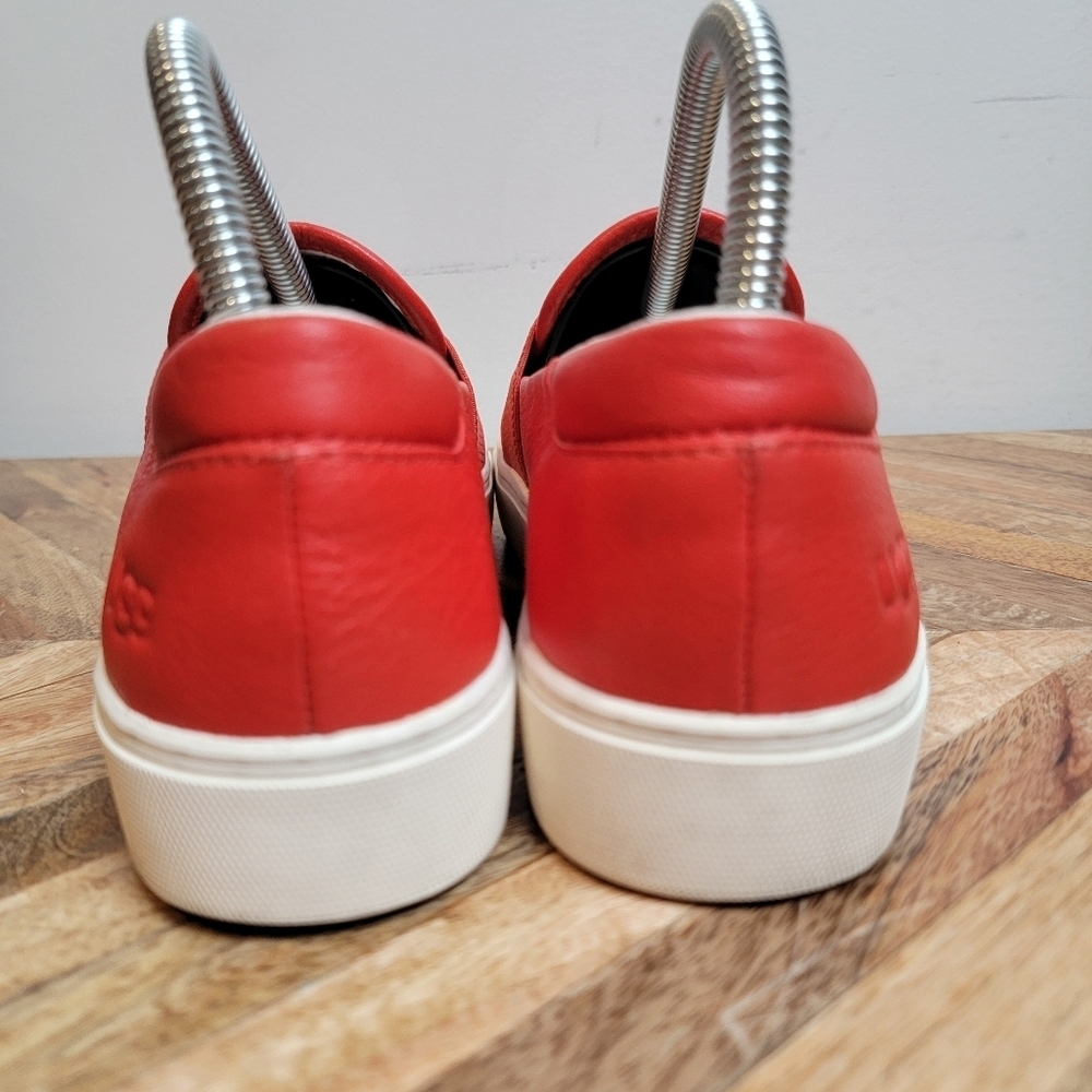 UGG Women's Lava Flow Red Chayze Slip-On Sneakers Size 7 - Picture 5 of 10